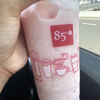 85°C Bakery Cafe-Waterford - Strawberry Banana Smoothie - Bakeries Near Me - San Jose, California 85°C Bakery Cafe-Waterford - Strawberry Banana Smoothie - Bakeries Near Me - San Jose, California