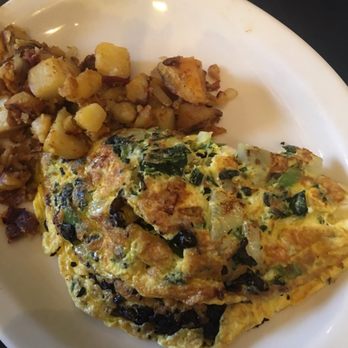 Over Easy Cafe - Ann's Omelette - Breakfast & Brunch Near Me - Sterling, Massachusetts