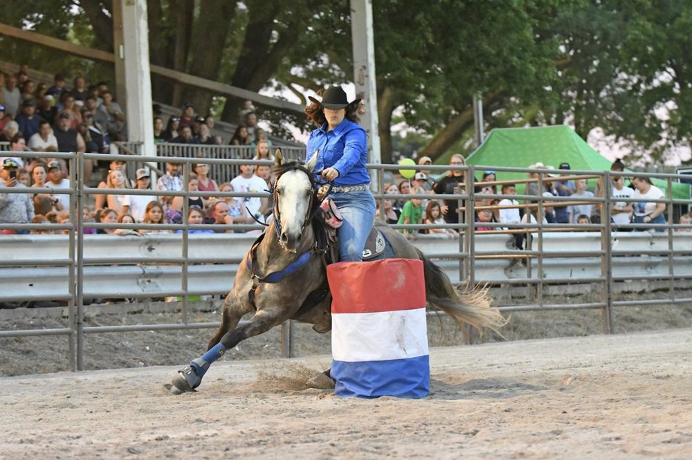 Social spots from Dream Away Stables