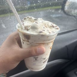 Regular Concrete butter pecan