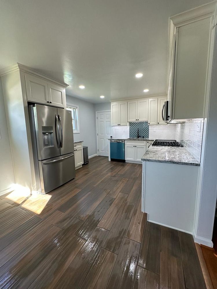 Slide of JD Contractor