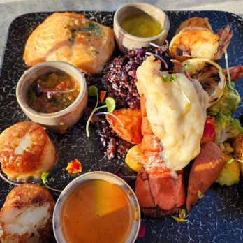 Poseidon On The Beach - Seafood Platter vs Seafood Plateau - Seafood Near Me - Del Mar, California Poseidon On The Beach - Seafood Platter vs Seafood Plateau - Seafood Near Me - Del Mar, California