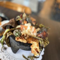 Metztli Sports Bar & Taqueria
