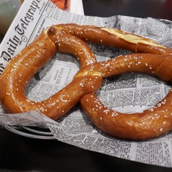 1175 Sports Park & Eatery - Giant pub pretzel