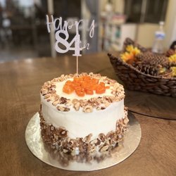 The Crafted Cake - Carrot cake