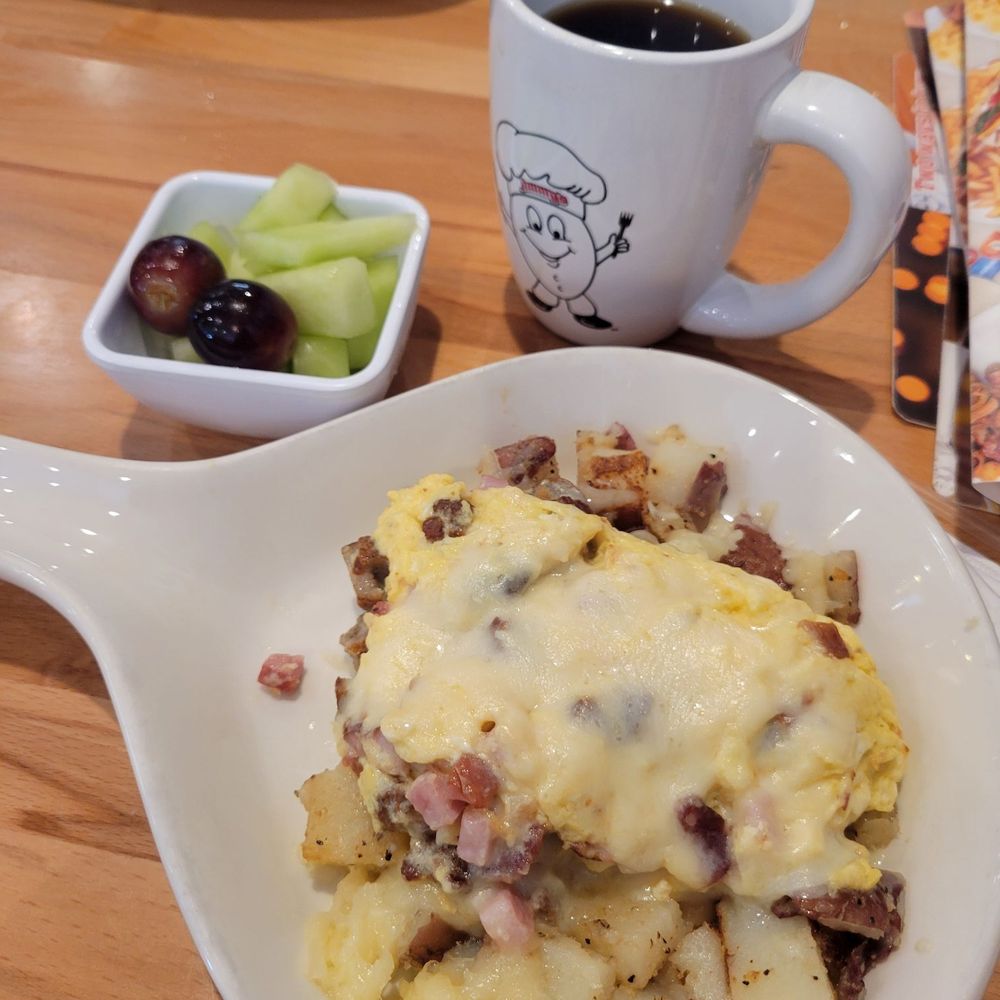 Jimmy's Egg - The meat lover's skillet. More like cheese and potatoe skillet - Diners Near Me - Killeen, Texas
