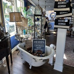 Lilly Sage Apothecary
