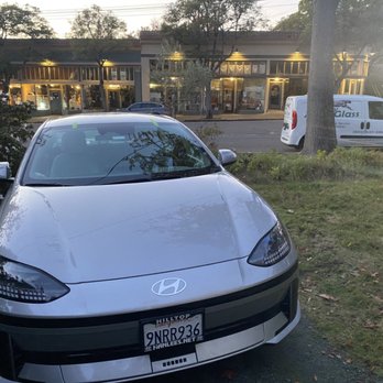 Velocity Auto Glass - Windshield replacement - Windshield Installation & Repair Near Me - Novato, California Velocity Auto Glass - Windshield replacement - Windshield Installation & Repair Near Me - Novato, California