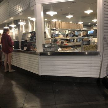 Shake Shack Westport - Entrance - Burgers Near Me - Westport, Connecticut