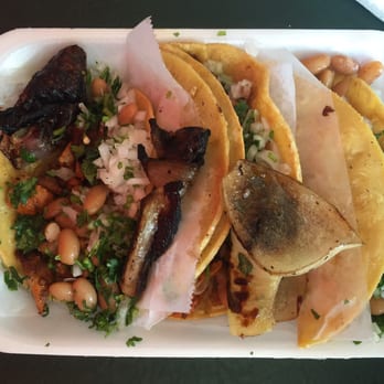 Tacos Alex - Al Pastor tacos... And those grilled onions add some serious flavor! - Tacos Near Me - San Marcos, California Tacos Alex - Al Pastor tacos... And those grilled onions add some serious flavor! - Tacos Near Me - San Marcos, California