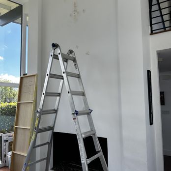 Smarts Hands - Before! Drywall patching, painting and a hang of picture. Professional smart service! High quality and service! Palos Verdes, CA - Handyman Near Me Smarts Hands - Before! Drywall patching, painting and a hang of picture. Professional smart service! High quality and service! Palos Verdes, CA - Handyman Near Me