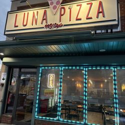 Luna Pizza