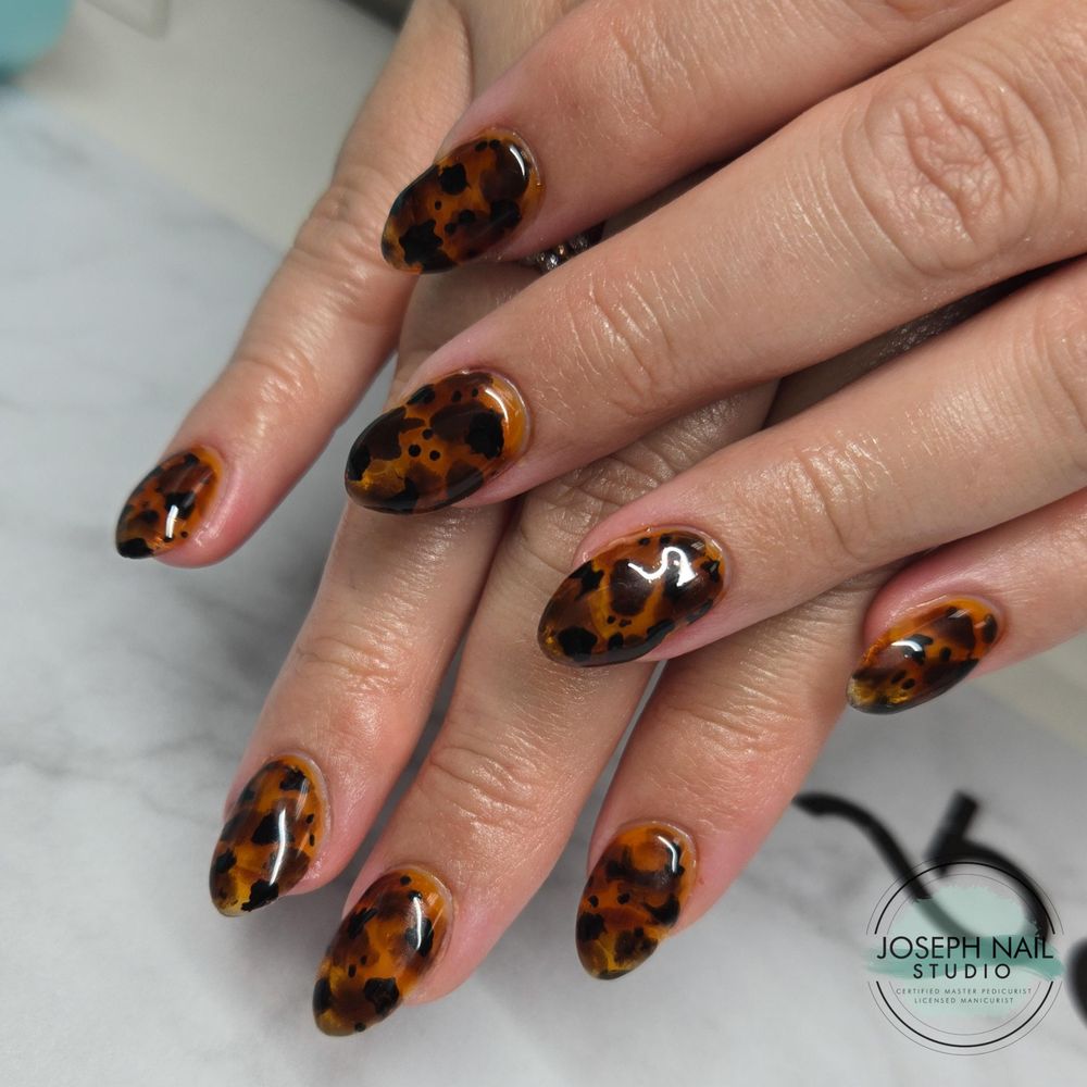 Joseph Nail Studio Logo