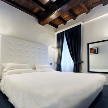 Pantheon Royal Suite - One of our elegant bedrooms - Hotels Near Me - Rome, RM