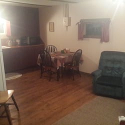 Butterfield Trail Bunkhouse - View from front door to kitchen.
