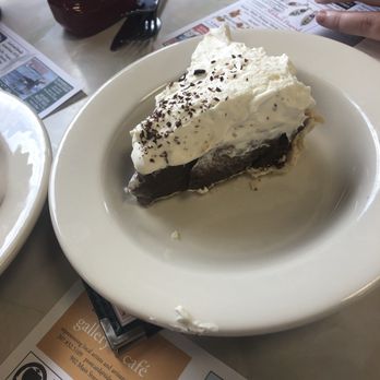 Moody's Diner - Delicious chocolate pie - Diners Near Me - Waldoboro, Maine Moody's Diner - Delicious chocolate pie - Diners Near Me - Waldoboro, Maine
