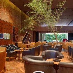 Caruso Lounge
