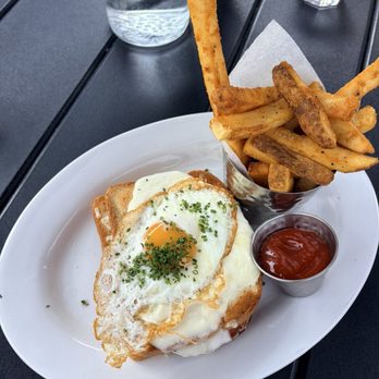 Wooden Nickel - Croque Madame - American Near Me - Crested Butte, Colorado Wooden Nickel - Croque Madame - American Near Me - Crested Butte, Colorado