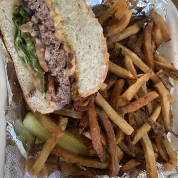 The Local 907 - Local Burger - Pubs Near Me - Renton, Washington