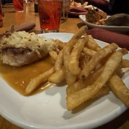 Chicken Velouté lite, with a side of fries Chicken Velouté lite, with a side of fries