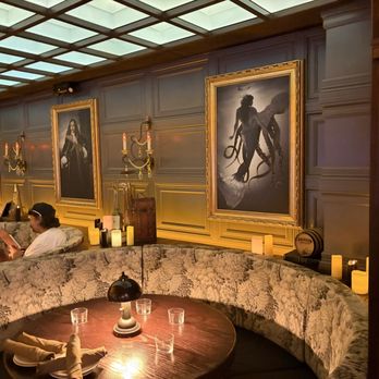 Captain's Quarters - Cocktail Bars Near Me - San Diego, California