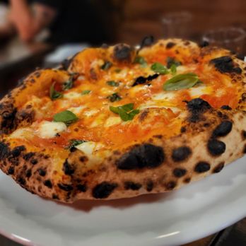 Double Zero Pie & Pub - Margherita pizza - Pizza Near Me - Las Vegas, Nevada