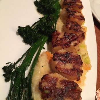 Seasons 52 - Caramelized scallops. Omg sooooooo good. - New American Near Me - Mclean, Virginia