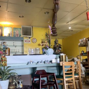 Salathai Thai Cuisine - Decor - Thai Near Me - San Gabriel, California