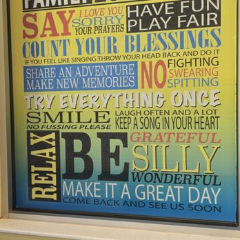 The Townhouse Restaurant - The decor is awesome - Southern Near Me - Oviedo, Florida