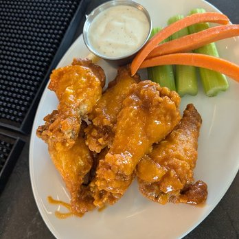 Assembly Icehouse - Buffalo wings - Sports Bars Near Me - Plano, Texas