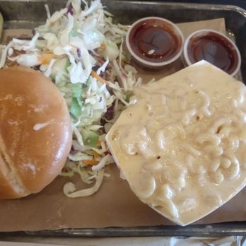 GQue BBQ Westminster - Carolina pulled pork sandwich with Mac and cheese - Barbeque Near Me - Westminster, Colorado