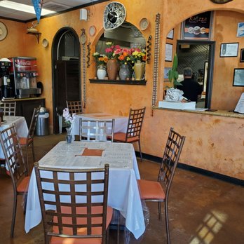 Raizes Mexican Kitchen - Entry to Raizes - Mexican Near Me - Stafford, Texas Raizes Mexican Kitchen - Entry to Raizes - Mexican Near Me - Stafford, Texas