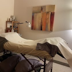 Finley Center For Acupuncture & Naturopathic Medicine - Another acupuncture room