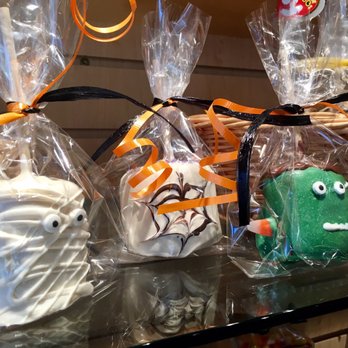 Rocky Mountain Chocolate Factory - Halloween Marshmallows - Chocolatiers & Shops Near Me - Tempe, Arizona