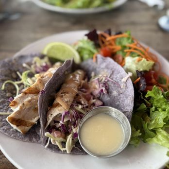 Island Lava Java - Fish tacos - American Near Me - Kailua Kona, Hawaii