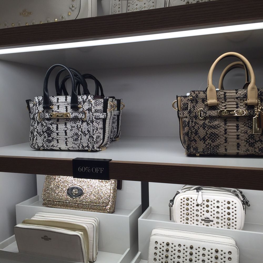 Coach - Leather Goods Near Me - Queenstown, Maryland