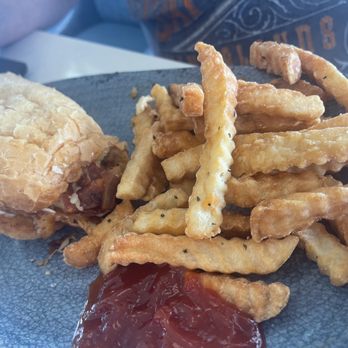 Harrison's Kitchen & Bar - Southern Near Me - Panama City, Florida