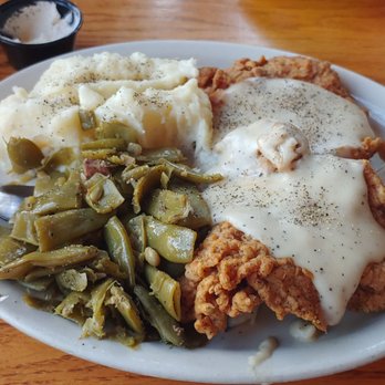 Old Mill Restaurant - Country fried chicken, mashed potatoes, green beans - American Near Me - Pigeon Forge, Tennessee