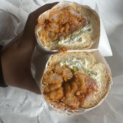 Danny & Clyde's - Shrimp poboy