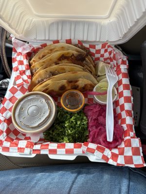 El Mariachi Birria y Tacos by null