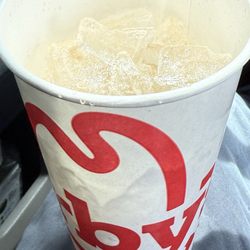 Arby's - Cup fill with ice