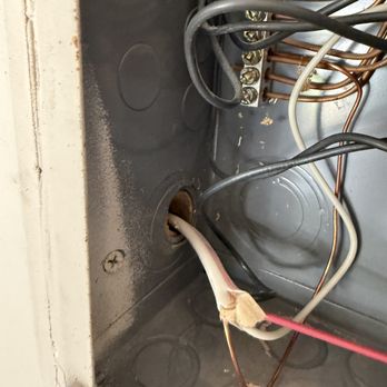 Leal Electric - NM-B entry to panel without clamp or connector. - Electricians Near Me