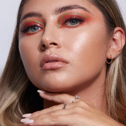 TNT Agency Makeup School