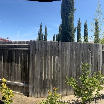 Hall Masonry - Panoramic picture of my long old wooden fence. - Masonry/Concrete Near Me Hall Masonry - Panoramic picture of my long old wooden fence. - Masonry/Concrete Near Me