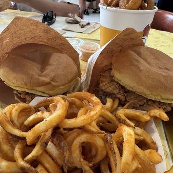 Chicken Bun Bun - Curly fries, chicken sandwich, onion rings - Chicken Wings Near Me - Alhambra, California Chicken Bun Bun - Curly fries, chicken sandwich, onion rings - Chicken Wings Near Me - Alhambra, California