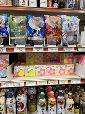 Konbiniya Japan Centre by null