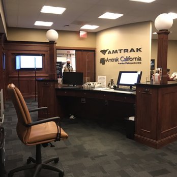 Amtrak Metropolitan Lounge - Lounges Near Me - Los Angeles, California