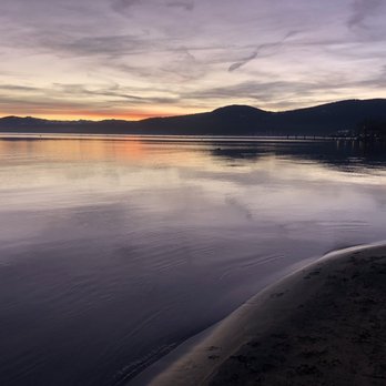 North Tahoe Beach - Beaches Near Me - Tahoe Vista, California