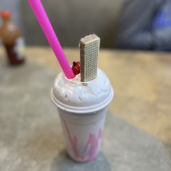 La Super Michoacana - Strawberry Cheesecake Milkshake