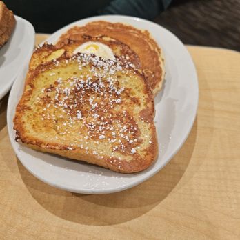 Perkins American Food - French toast and pancakes - Bakeries Near Me - Omaha, Nebraska